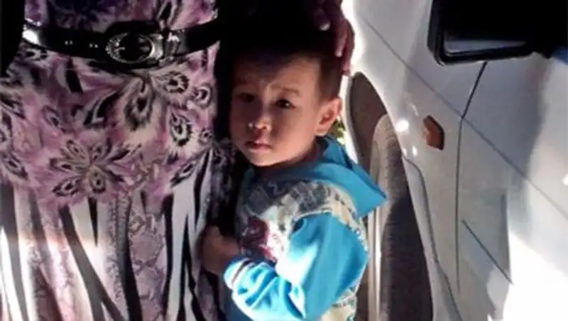 В Шымкенте четырехлетний мальчик чудом избежал смерти