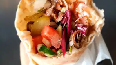 23-летняя россиянка отравилась и умерла после употребления шаурмы, фото - Новости Zakon.kz от 09.09.2023 06:55