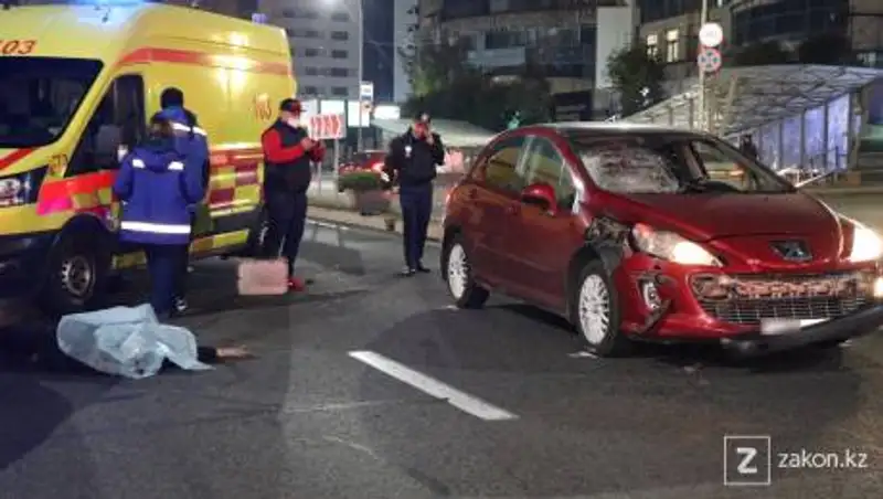 В шаге от пешеходного перехода – в Алматы парня насмерть сбила машина