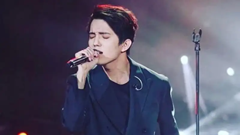 Димаша Кудайбергенова пригласили на популярное шоу во Франции