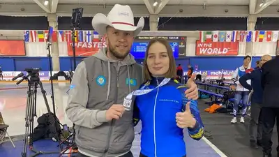 Конькобежка Надежда Морозова завоевала "серебро" на этапе Кубка мира