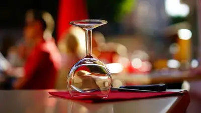 В Казахстане вырастут минимальные розничные цены на водку и коньяк, фото - Новости Zakon.kz от 27.09.2023 17:01