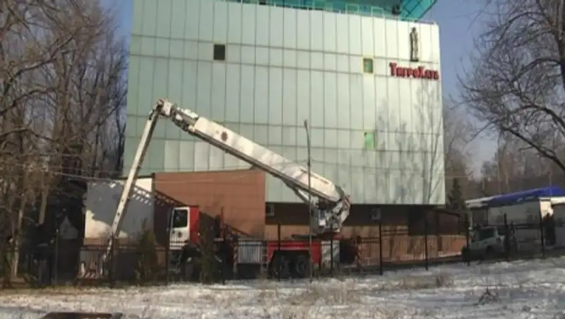 В торговом центре Алматы посетитель пытался сжечь себя 