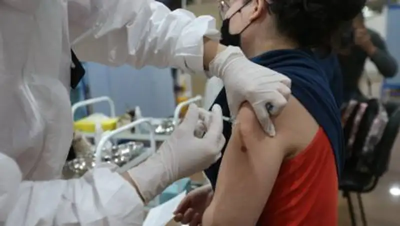 Мамин поручил усилить темпы вакцинации