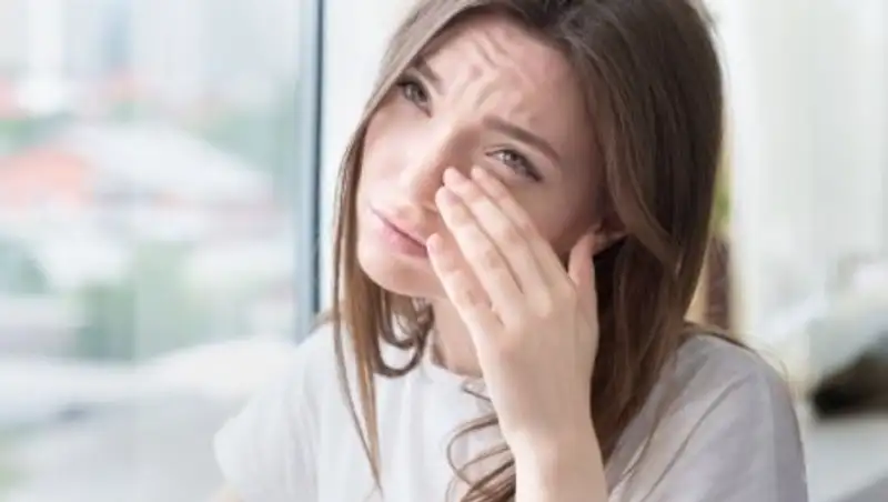 Жжение в глазах. Причины и лечение