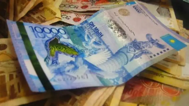 Д.Акишев рассказал о факторах, влияющих на формирование курса тенге 