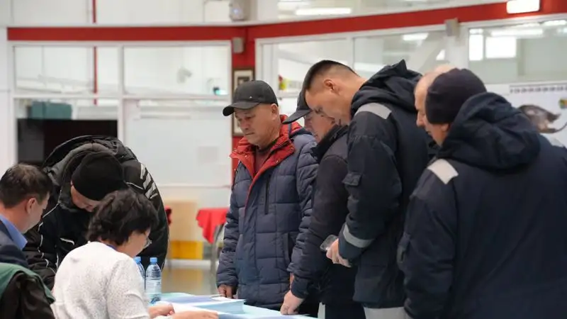 Нефтяники месторождения Тенгиз принимают участие в выборах