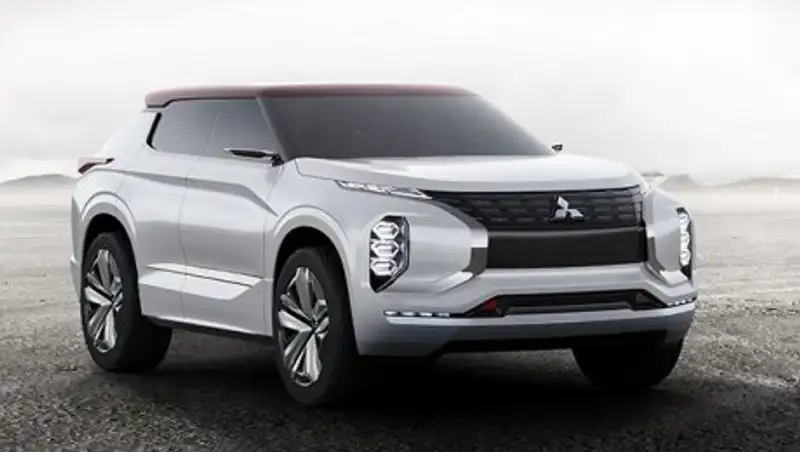 Mitsubishi показала SUV с тремя электромоторами