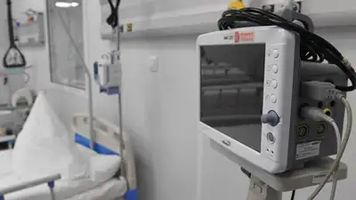  Десятки школьников госпитализировали после отравления конфетами с каннабисом на Ямайке , фото - Новости Zakon.kz от 04.10.2023 07:06