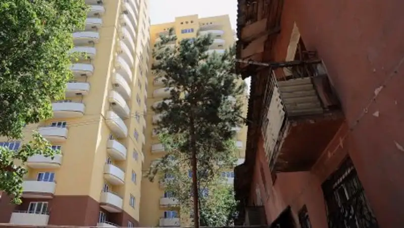 Байбек указал на некачественные новые дома в Алматы