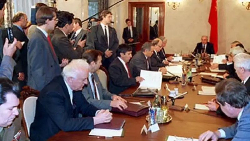 Законность создания госсовета СССР просят проверить в Госдуме РФ