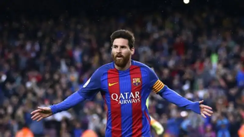 Звезда мирового футбола Месси женился на подруге детства