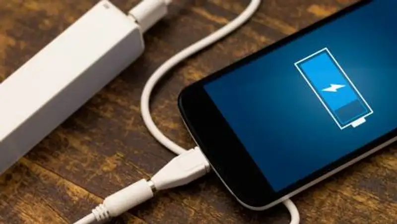 Школьница погибла, заряжая телефон, в Алматинской области