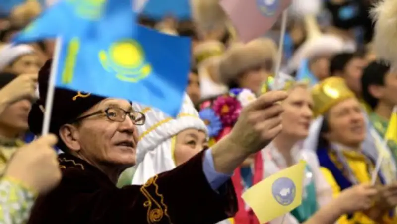 Что казахскому народу нужно оставить в прошлом?