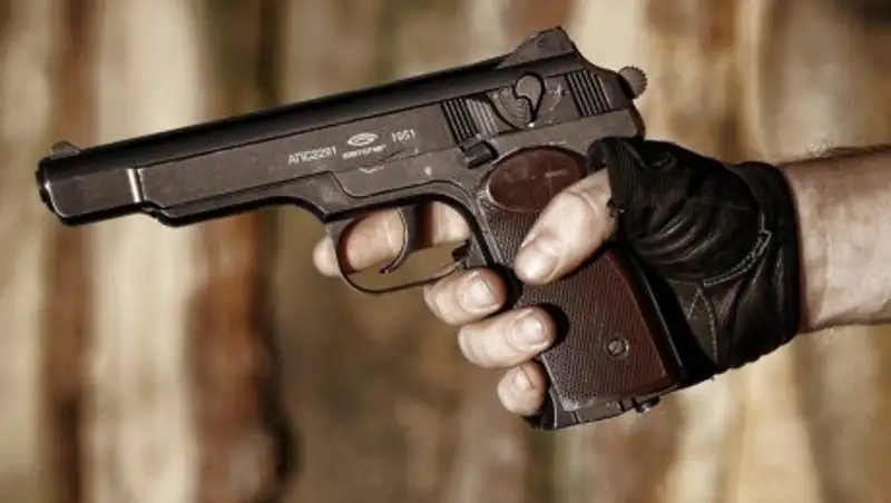 Мужчина ранил полицейского и пытался покончить с собой в Актобе