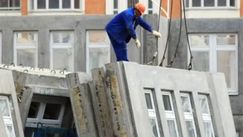 Загрузить домостроительные комбинаты заказами предлагают сенаторы