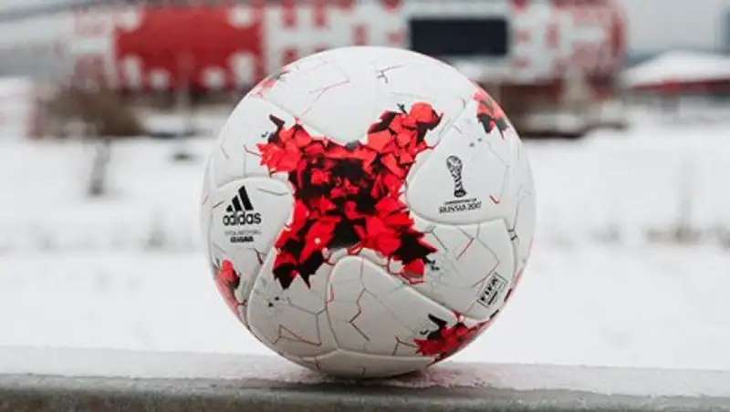 Мяч финала ЧМ-2018 с автографами отправят спасенным детям в Таиланде