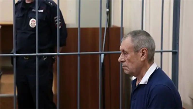 Авария в метро: суд оставил дорожного мастера под арестом