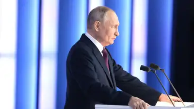 Владимир Путин на обращении к Федеральному собранию