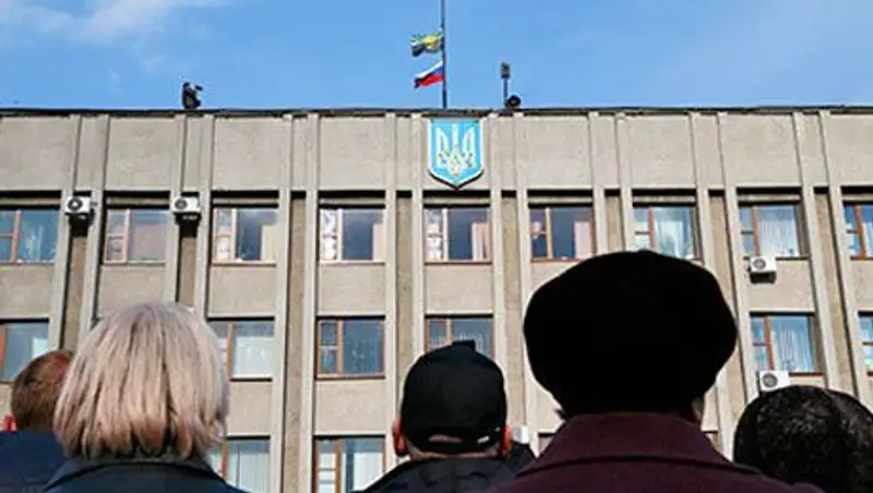 В Донецке захватили горсовет