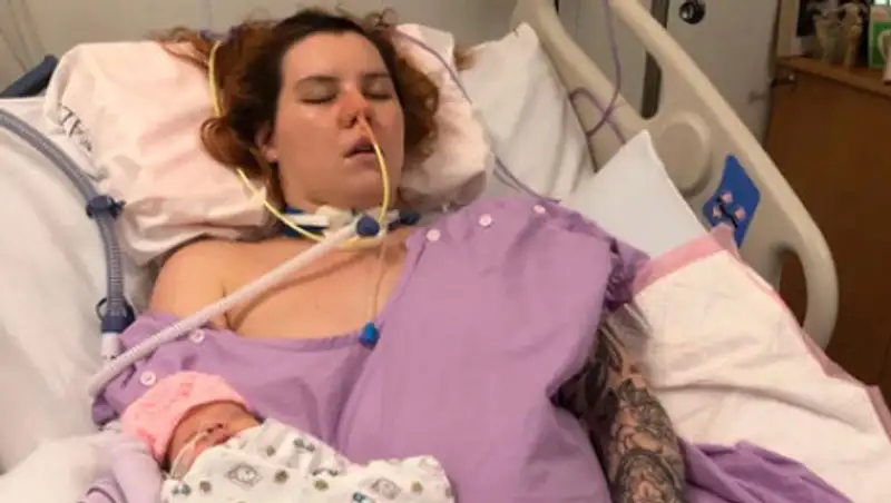 Женщина в коме родила здоровую дочь