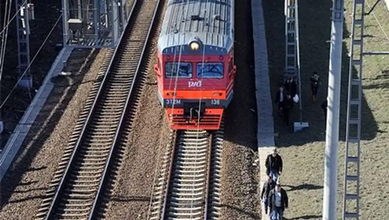 Подмосковная электричка насмерть сбила детей