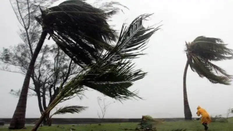 Самый мощный за 9 лет ураган в Атлантике движется на Ямайку