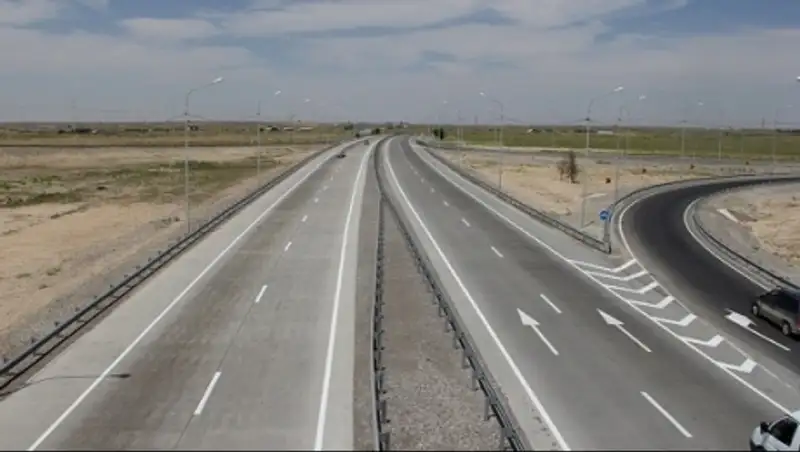 В Казахстане утверждены правила пользования автомобильными дорогами