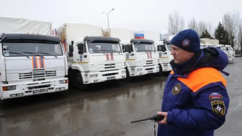 "Новогодняя" колонна МЧС для Донбасса пересекла границу с Украиной