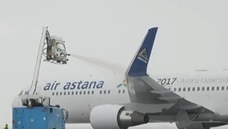 Как готовы к зиме самолеты, проверили в Астане