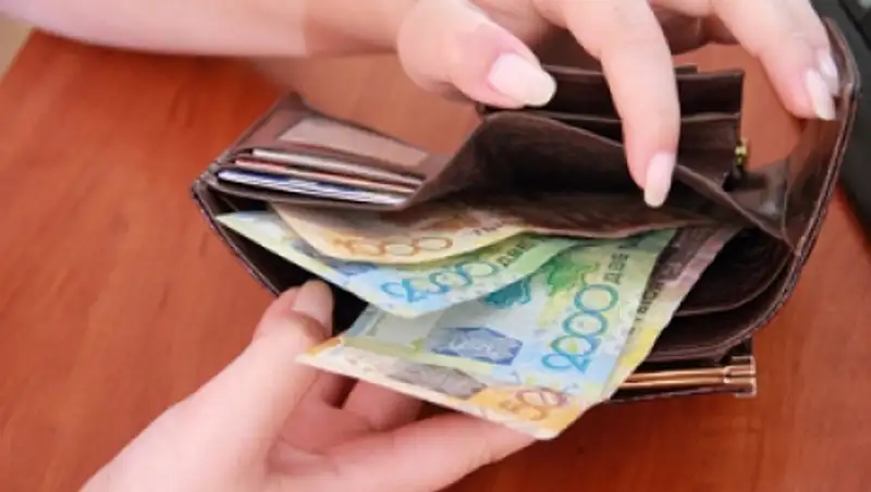 Более 40 тыс казахстанцам погасили задолженность по зарплате в 2015 году