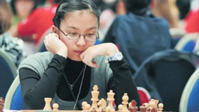 Казахстанка Динара Садуакасова стала чемпионкой мира по шахматам