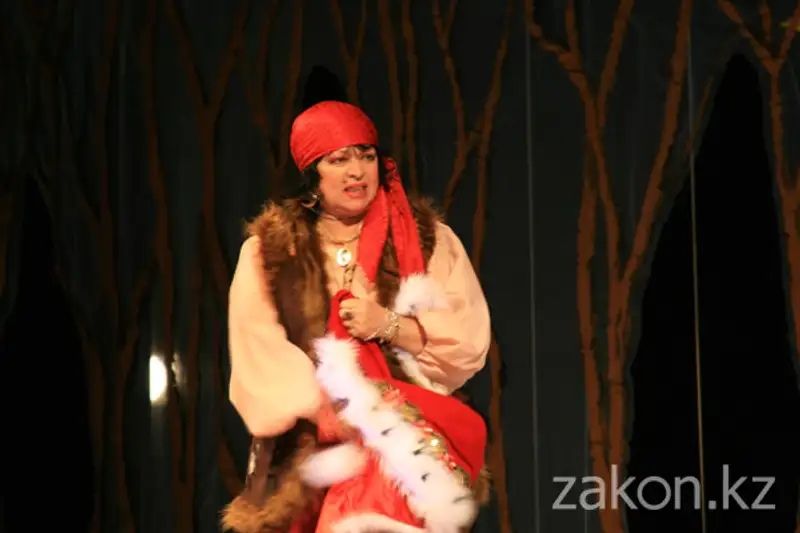 В ТЮЗе им. Н. Сац состоялась премьера детского спектакля «Снежная королева» (фото) В ТЮЗе им. Н. Сац состоялась премьера детского спектакля «Снежная королева» (фото), фото - Новости Zakon.kz от 21.11.2012 19:54