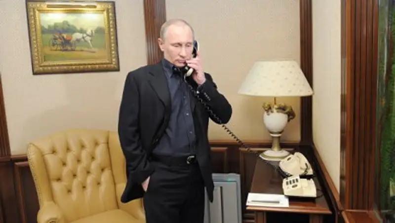 Путин и Трамп провели телефонный разговор