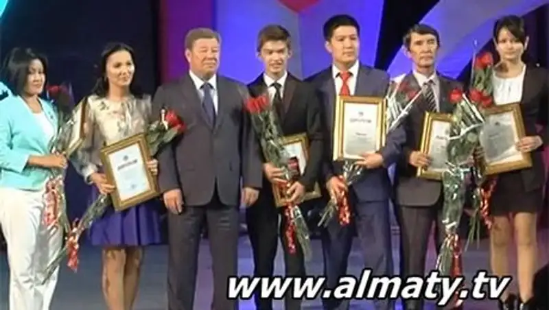 Аким Алматы назвал плюсы изучения казахского языка