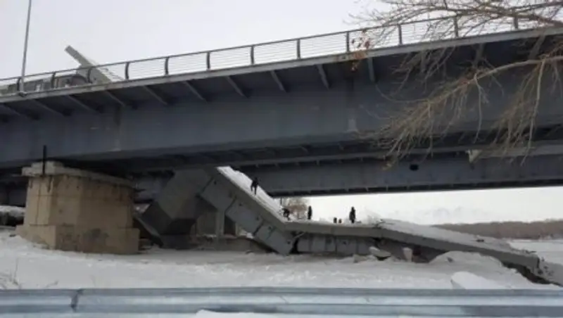 В Усть-Каменогорске прокуратура возбудила дело по факту обрушения моста 