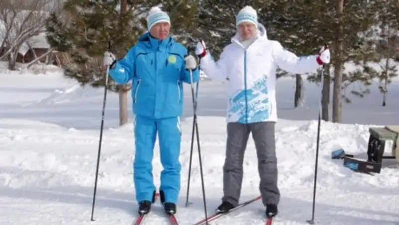Министр культуры и спорта РК покатался на лыжах со своим российским коллегой