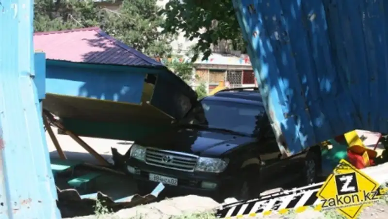 Количество пострадавших детей в детском саду Алматы после ДТП увеличилось до 9