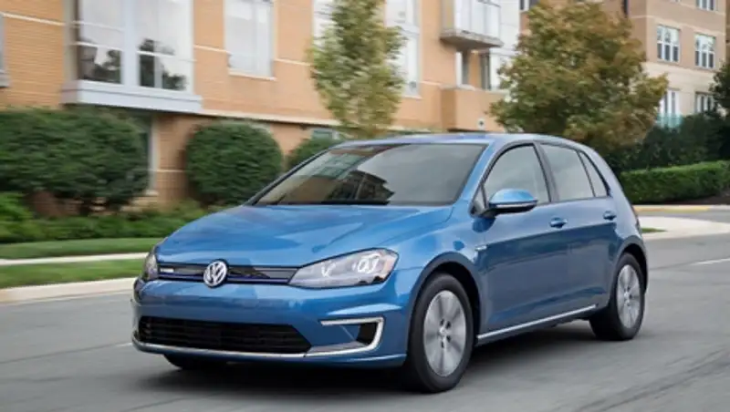 Электрокар Volkswagen e-Golf стал доступнее