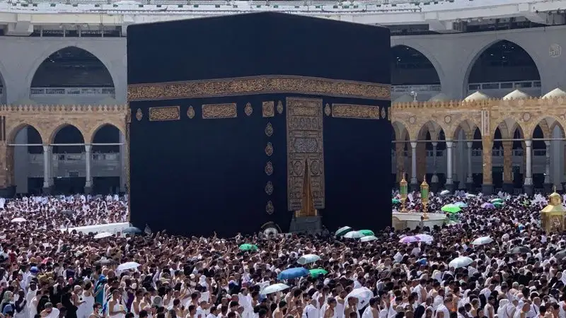 Саудовская Аравия сняла коронавирусные ограничения на хадж