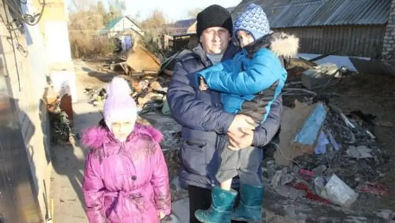 В Уральске соседи спасли из пожара двух детей