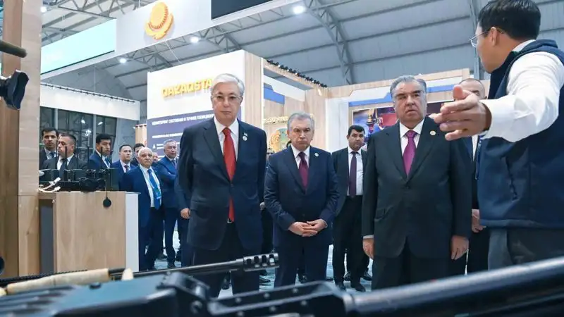 Токаев посетил выставку "ЭКСПО Центральная Азия – 2023"