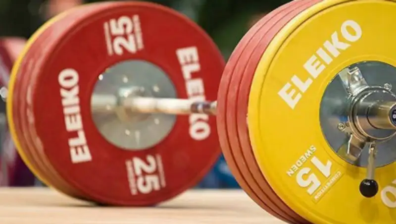 Казахстанская тяжелоатлетка взяла "серебро" в чемпионате Азии