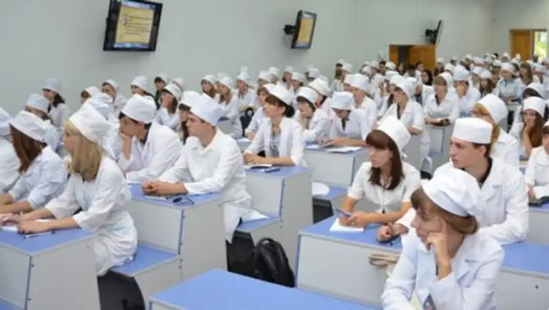 Назарбаев высказался о скандале со студентами медвуза