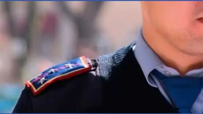 Водитель набросился с кулаками на сотрудника дорожно-патрульной полиции