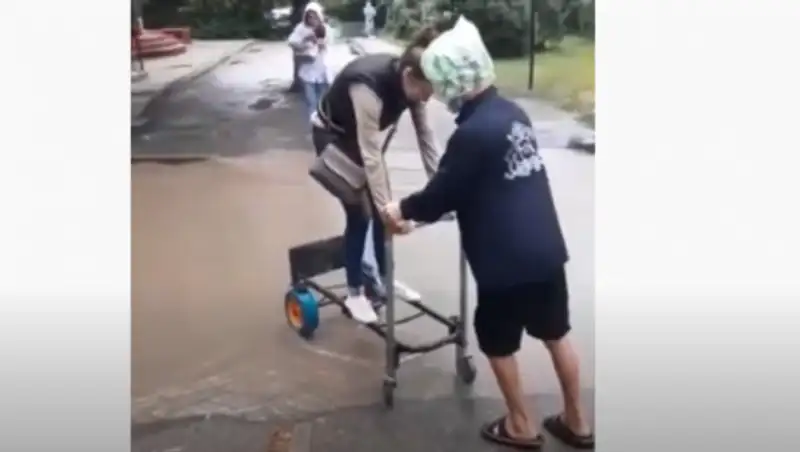 Предприимчивые алматинцы зарабатывают на подтоплениях