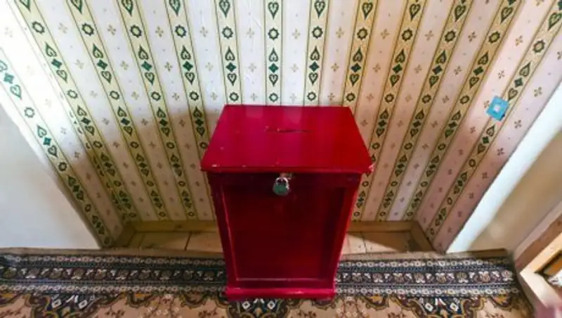 Грабители унесли ящик с пожертвованиями из мечети в Алматинской области