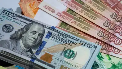 тенге, доллары, обменники, фото - Новости Zakon.kz от 18.05.2023 11:34