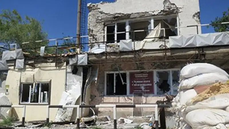 При минометном обстреле КПП пострадали девять украинских пограничников