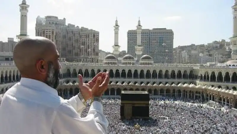 Саудовская Аравия пустит на хадж привитых от COVID-19 паломников